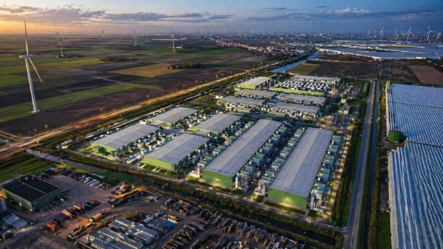 Data center projects push BIM to its limits. You are not coordinating a single discipline, you are orchestrating power distribution, cooling systems, redundancy models, and uptime-critical infrastructure inside a compressed footprint. The real issue is not modeling complexity itself. It is fragmentation. When BIM coordination breaks into disconnect...